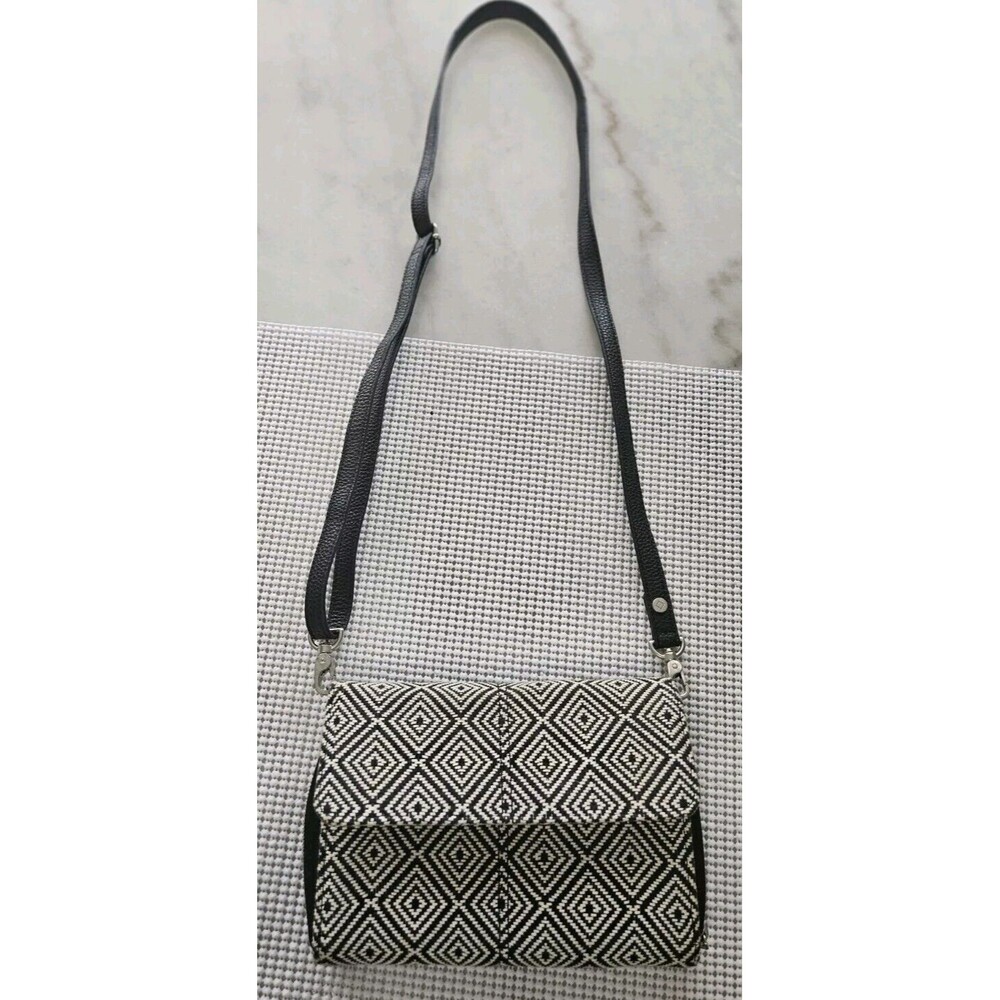 Jewel By Thirty-One Black&Ivory Tapestry Crossbody w/Leather Chain Strap Sexy